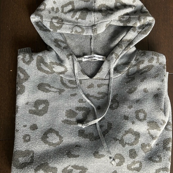 Animal print hoodie - Picture 4 of 4